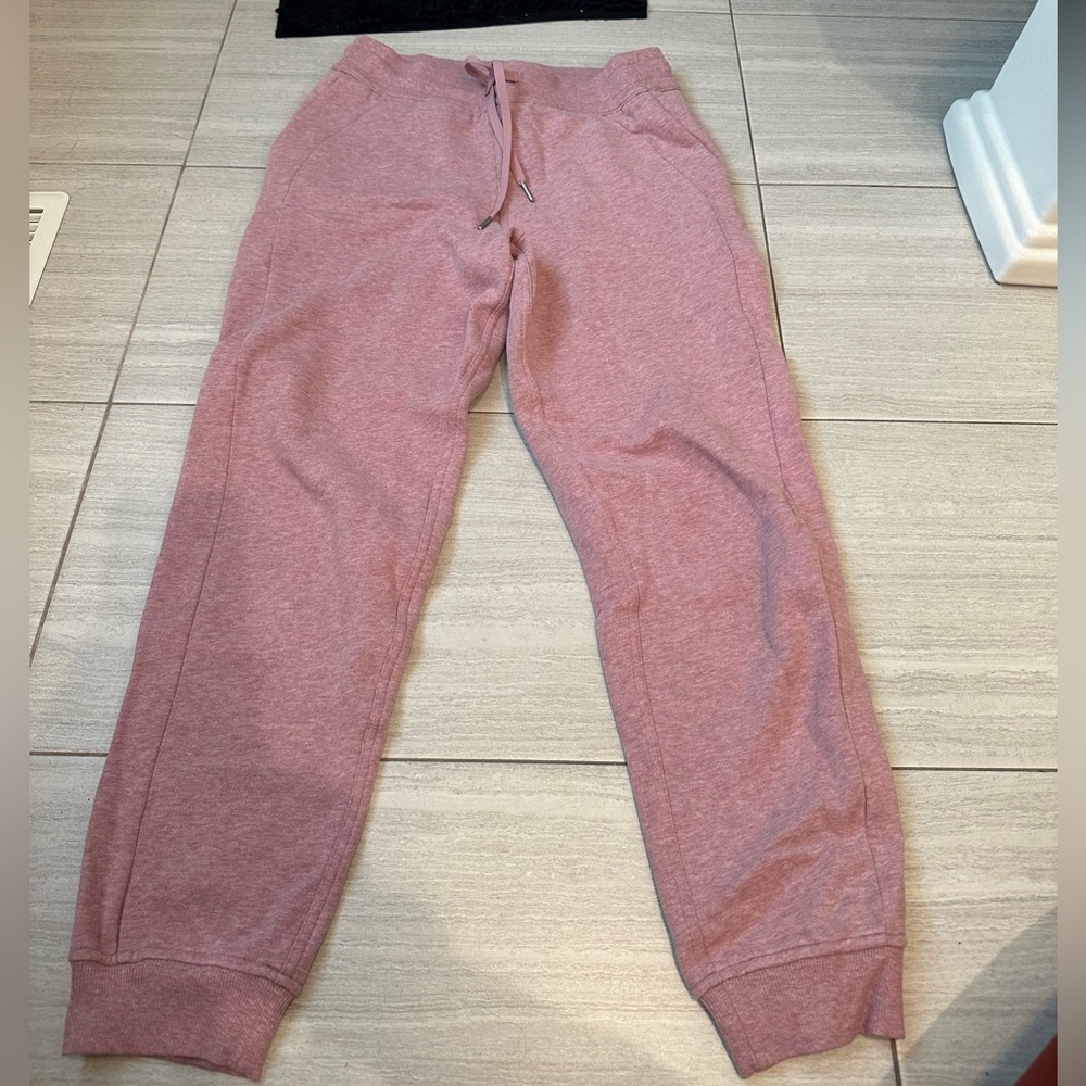 Lululemon scuba joggers size 8